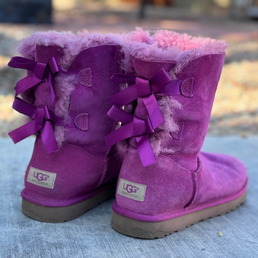 Uggs Bailey Bow - Purple Ruby